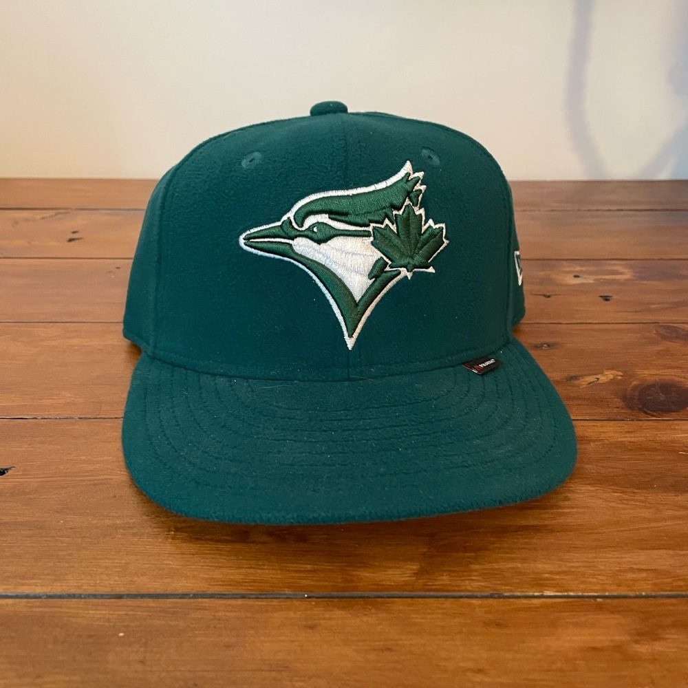 Blue jays new era polartec never worn 7 1/4